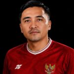 Mantan Anggota DPRD Lombok Tengah M Samsul Qomar memberikan pandangan mengenai syarat dukungan KTP pada Pilkades serentak.