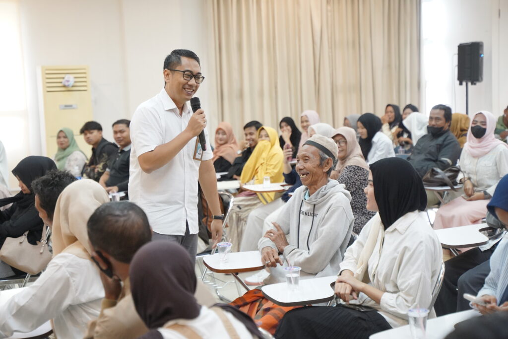 Adi Prayuda, Kepala Biro Humas, Kerja Sama, dan Alumni UNIZAR (Foto: Dok. Pribadi)