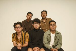 Foto personil band Juicy Juicy, diambil dari situs: https://www.kompas.com/hype/read/2022/01/05/205904766/juicy-luicy-jadi-bagian-dalam-youtube-rewind-2021-lewat-lagu-lantas